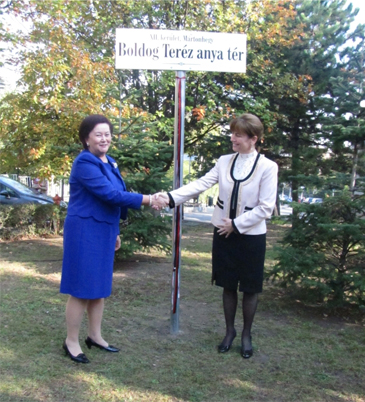 Dr.Liri Berisha dhe Zj. Anita Herczegh